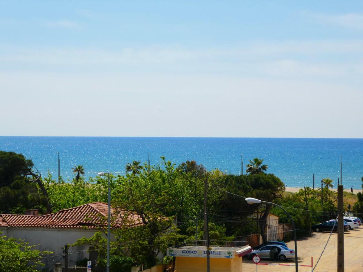 Beach House Castelldefels Eksteriør billede